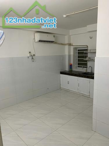 Cho thuê phòng trọ : Số nhà 113/46 Năm Châu, phường 11, Tân Bình. TP HCM, ngay ngã 4 Bảy - 1