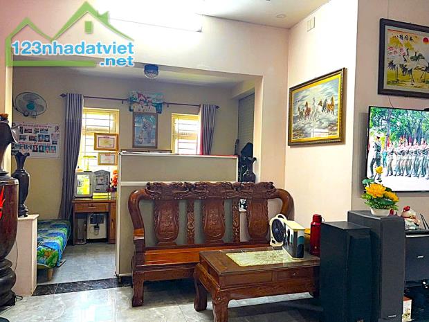 Lô Góc 3 tầng, 88m2, full thổ cư, không LG, Lã Xuân Oai, Q9, giá 7 tỉ - 2