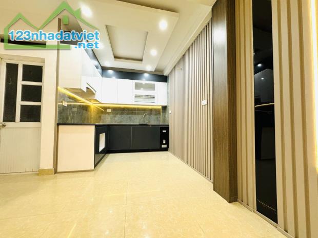 Bán gấp nhà  chợ hàng, Dư Hàng Kênh, Lê Chân, HP. 2,79 tỷ, 40m2, 4 tầng. - 3