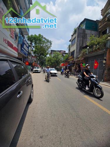(LÔ GÓC) Bán nhà mặt phố Thụy Khuê 32mx4T MT rộng siêu KD hơn 10 tỷ sổ vuông vỉa hè Tây Hồ - 1