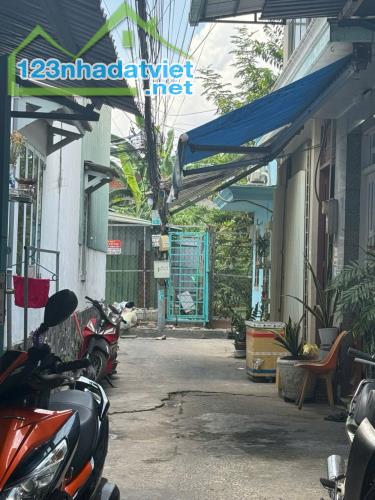 BÁN NHÀ QUẬN 7 HẺM XE BA GÁC - 2 TẦNG -GẦN LOTTE MART - 2