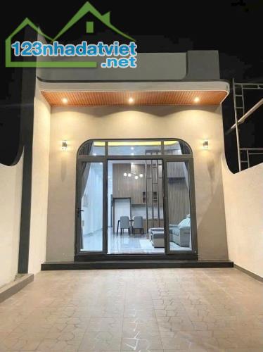 KÈO THƠM!!! Xuất hiện căn cấp 4 hoàn thiện với diện tích quá đẹp 4.5x23m  - Sổ riêng
