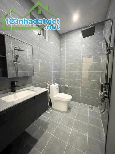 KÈO THƠM!!! Xuất hiện căn cấp 4 hoàn thiện với diện tích quá đẹp 4.5x23m  - Sổ riêng - 3