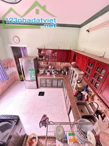 Bán Nhà Góc 2 Mặt Tiền - 4 Tầng - 4 PN - 4x20m - 4PN, 4WC - Nhỉnh 7 tỷ - 3