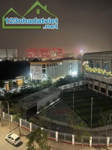 Bán chung cư Hanoi Homeland Thượng Thanh-Long Biên-69m 2n2wc-sẵn sổ giao dịch-giá 4.05 tỷ