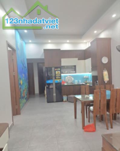 CHÍNH CHỦ CẦN BÁN GẤP NHÀ  ĐẸP SÂN VƯỜN, BỂ CÁ ÂU CƠ TT TÂY HỒ KD GARA Ô TÔ FULL NỘI THẤT - 2