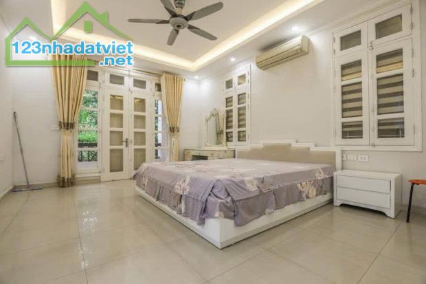Bán biệt thư Ciputra dt 230m 3 tầng 10m mặt tiền giá  61 tỷ tây hồ Bắc Từ Liêm - 3