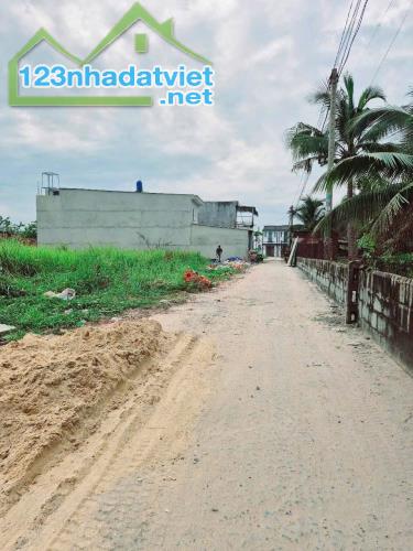 BÁN LÔ ĐẤT 5X27=135M2 SHR giá 1tỷ200,ĐỐI DIỆN ECITY TÂN ĐỨC,ĐỨC HÒA
