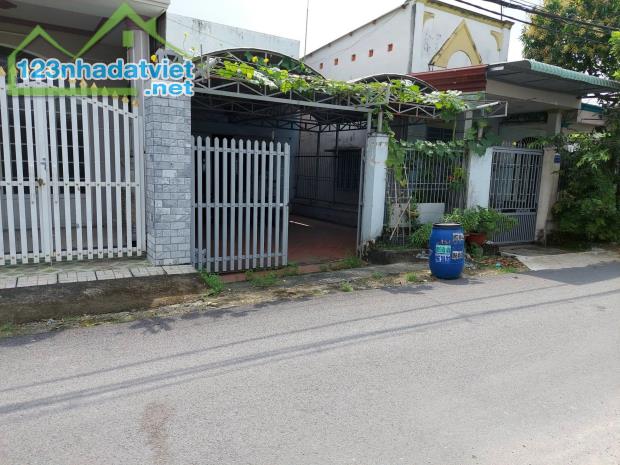 Bể Nợ Bán Nhà 134m2 Xã Tân Phú Trung, Củ Chi giá 650 Triệu có SHR
