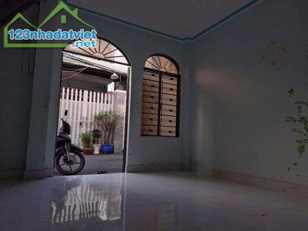 Mặt tiền hẻm đường Quang Trung,Hiệp Phú-2 tầng-HXH-3ty8x💥
