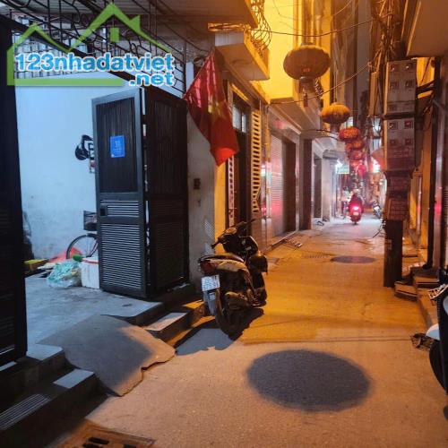 Bán Nhà Chính Chủ 3 Tầng – Khương Trung – Gần Hồ – Ô TÔ qua nhà – DT 75m² – Giá 12.5 Tỷ - 3