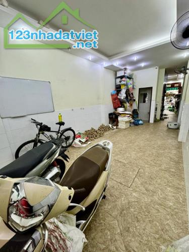 (2 TIỀN) Bán nhà mặt ngõ Thái hịnh 1 sổ vuông 60MX6T THANG MÁY oto tránh KD nở hậu 10 tỷ Đ