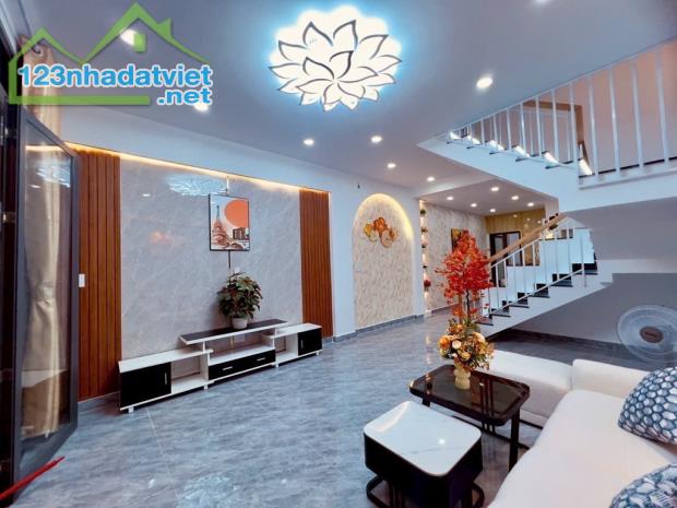 🔥🔥LÊN SÓNG CĂN NHÀ TRUNG TÂM P10- GÒ VẤP- 43m2- 3PN- CHỈ 4.85 TỶ