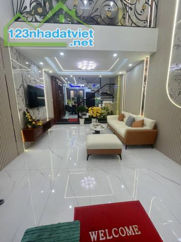 013GV – Bán nhà HXH 6m Phạm Văn Chiêu, 58m2 5 tầng BTCT 5PN, sổ riêng A4, NHỈNH 8.5ty TL