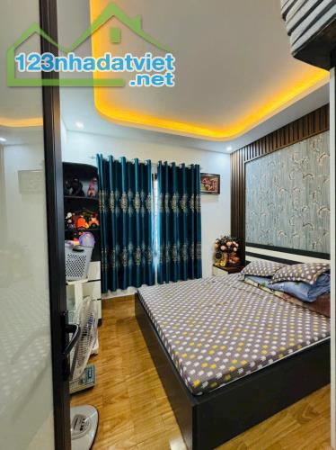 Chính chủ gửi bán NHÀ 3 TẦNG TẠI ĐÔNG PHONG , NAM HẢI , HẢI AN 2ty250 - 1