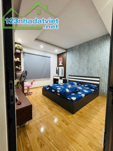 Chính chủ gửi bán NHÀ 3 TẦNG TẠI ĐÔNG PHONG , NAM HẢI , HẢI AN 2ty250