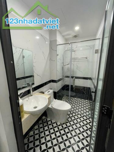 Siêu phẩm. Bán nhà Khương Đình, Thanh Xuân. 61m2 x 6 Tầng. THANG MÁY. Ô TÔ. KD. 15 tỷ 9 - 4