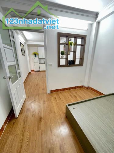 Bán căn 2Pn cực đẹp giá tốt 1ty630 tại ngõ 699 Giải Phóng, Hoàng Mai - 4