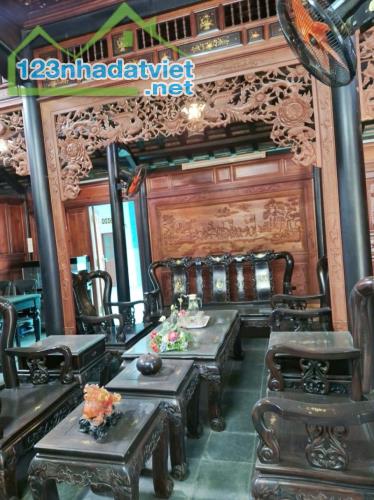Bán nhà cổ GỖ ĐẲNG CẤP gần ĐHQG TPHCM,ngang KHỦNG 13m,LÔ GÓC - 3