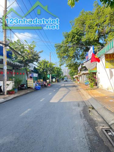 Bán gấp nhà 2 mặt tiền đường song hành 635m2 chỉ 36 tỷ Xã Tân Xuân Huyện Hóc Môn - 3