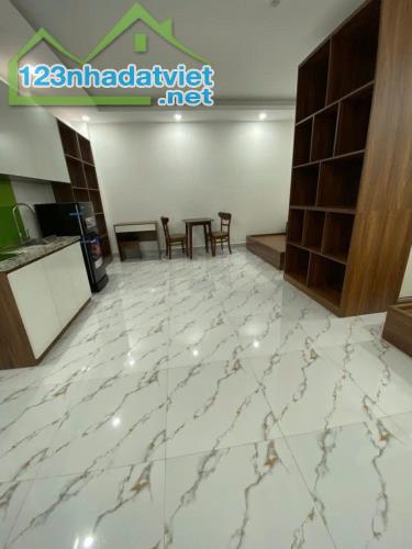 Tòa Căn Hộ- Đội Cấn - Ba Đình, 105m2 x 8 Tầng Thang Máy, MT 6m, Giá 26.5 tỷ LH: 0977658369 - 1
