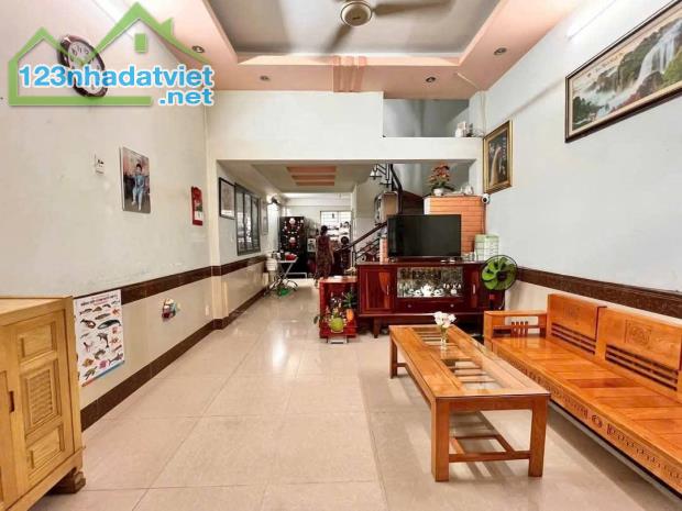 Nhà hiếm Cộng Hòa Tân Bình, Hẻm xe hơi,  – 48M2 – 3PN – Chỉ nhỉnh 4 Tỷ - 1