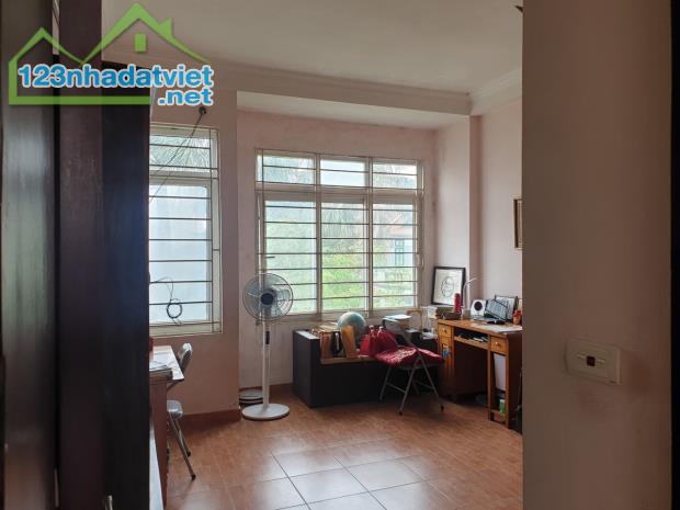 Nhà hiếm Cộng Hòa Tân Bình, Hẻm xe hơi,  – 48M2 – 3PN – Chỉ nhỉnh 4 Tỷ - 2