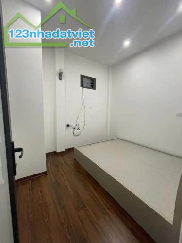 Cho thuê nhà ngõ 295 Bạch Mai 30/50m x 3 tầng, giá 12tr/tháng - 4