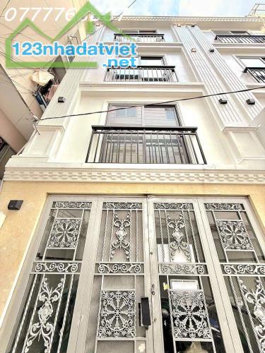 Bán tòa CHDV 5 tầng thang máy, 60tr/ tháng, kế DH công nghiệp