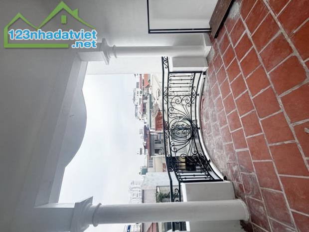 NHÀ MỚI - NGÕ THÔNG - GẦN CẦU CHƯƠNG DƯƠNG - BỒ ĐỀ – LONG BIÊN 9,x tỷ - 3