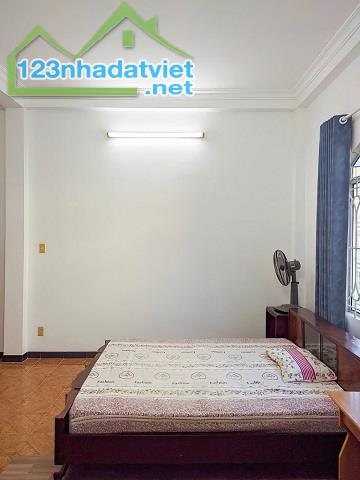 CHO THUÊ PHÒNG RỘNG 25M² NGUYỄN CỬU VÂN BÌNH THẠNH