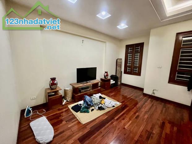 Bán nhà riêng 62m2, phân lô, vỉa hè, ô tô tránh đường Kim Giang - 1