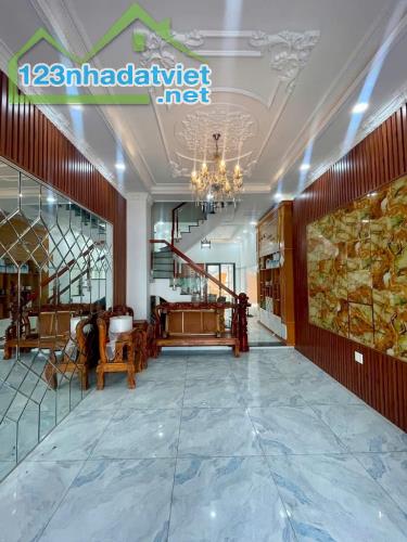 NHÀ ĐẸP 4 TẦNG - TẶNG FULL NỘI THẤT- NGAY HƯƠNG LỘ 2 BÌNH TÂN - 68M2 CHỈ NHỈNH 6 TỶ TL - 3