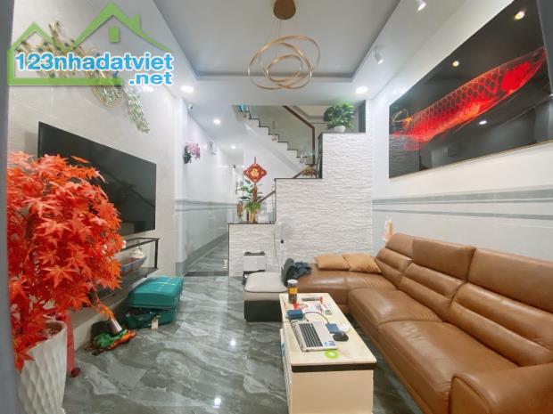 🌴 Ngay Lã Xuân Oai, Gấp bán nhà 2 tầng 90mv, Hoàn công đủ, Tặng full nội thất - Hẻm xe hơ - 1