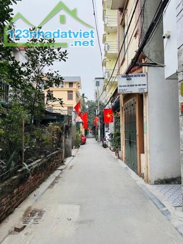 Đất thổ cư phố lớn Ngọc lâm. Xây ở sướng lắm ý