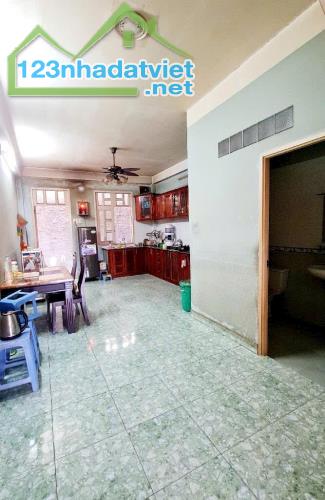 GIẢM MẠNH - MẶT TIỀN 3 TẦNG KHU TÊN LỬA GẦN AEON MALL - 80M2 CHỈ 9.3 TỶ TL - 2