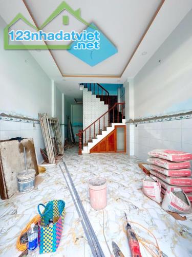 SIÊU PHẨM - CHỈ 4.4 TỶ - HẺM XE HƠI - NHÀ MỚI ĐẸP - MUA VÀO Ở NGAY.