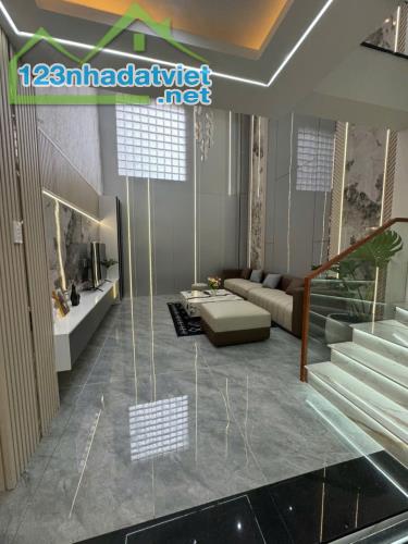 🍓Nhà 4 tầng 1/ tặng full nội thất, hẻm 6m,đường THẠNH LỘC 15, phường THẠNH LỘC, Q12, Dt 5 - 2