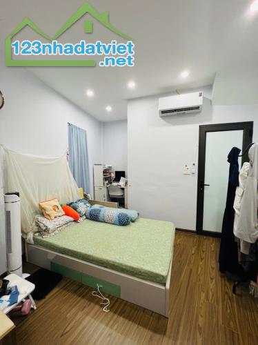 - cần bán nhà đẹp văn quán hà đông !32m xây 5 tầng giá hơn 4 tỷ! - vị trí Trung tâm, bán k - 1