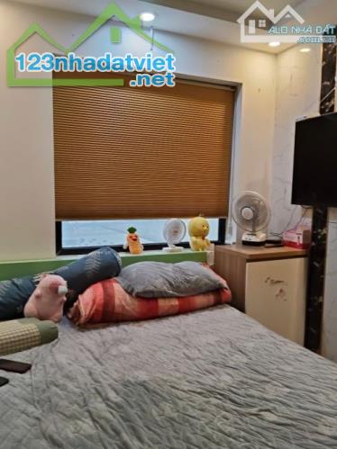 Bán chung cư Phúc Lợi Long biên 64m 3 ngủ 3,28 tỷ
