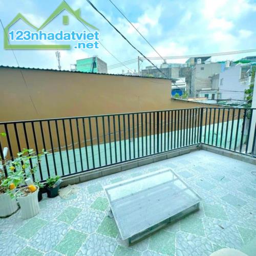 Thích hợp ở đông người hoặc làm CHDV, Hẻm xe hơi, 5 Tầng, 7Pn, Chỉ 5 Tỉ hơn - 2