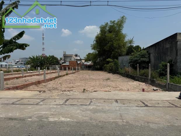 CHÚ VIỆT GỬI BÁN LÔ ĐẤT MT.ĐƯỜNG CHỢ VIỆT KIỀU ĐẸP 200M2 SHR 680TR - 2
