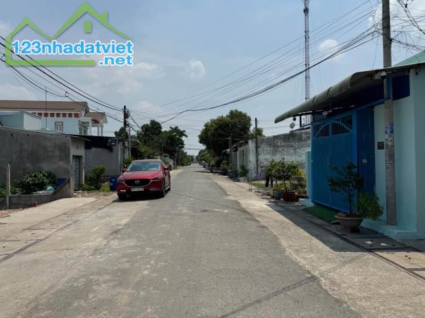 CHÚ VIỆT GỬI BÁN LÔ ĐẤT MT.ĐƯỜNG CHỢ VIỆT KIỀU ĐẸP 200M2 SHR 680TR - 3
