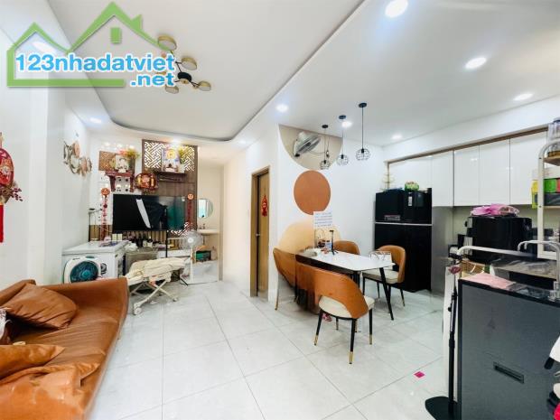 Bán Nhà Nguyễn Kiệm, 50m2, 2 tầng Full Nội thất, 4.8 tỷ TL 0964364745 - 3