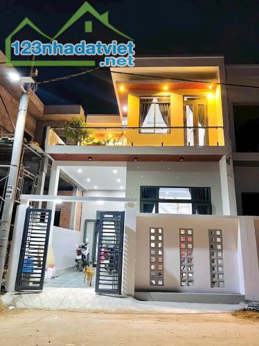 HOT... BUNG 12 LÔ F0 SHR CHỈ 1TY HƠN XÍU TRONG KDC GIÁP PHƯỜNG TÂN PHONG - 2