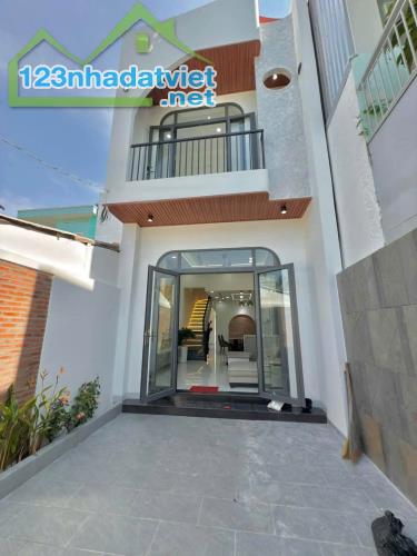 HOT... BUNG 12 LÔ F0 SHR CHỈ 1TY HƠN XÍU TRONG KDC GIÁP PHƯỜNG TÂN PHONG - 3