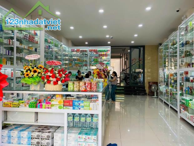Cho thuê nhà 299 Lê Văn Lương ,Quận 7 dt 6x30m trệt, 3 lầu - 1
