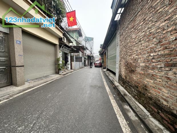 BÁN ĐẤT Lâm Hạ - LONG BIÊN – Ô TÔ VÀO TẬN NƠI – 115m² - MT 4,6m - Giá 19 tỷ