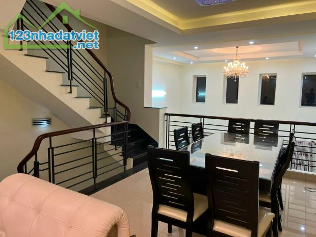 Cho thuê nhà 793/28/1/x Khu Kiều đàm ,Quận 7 dt 5x15m 3 lầu,st - 4