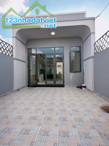 Nhà cấp 4, 2PN, 100,5m2, SHR, Phước Hiệp, Củ Chi, Giá 890 Triệu.